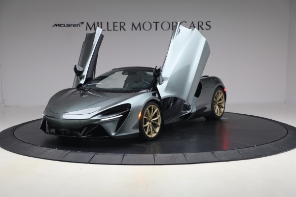 New 2026 McLaren Artura Spider Performance for sale $337,300 at Alfa Romeo of Westport in Westport CT 06880 13
