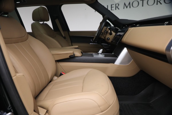 Used 2025 Land Rover Range Rover P530 SE for sale Sold at Alfa Romeo of Westport in Westport CT 06880 17