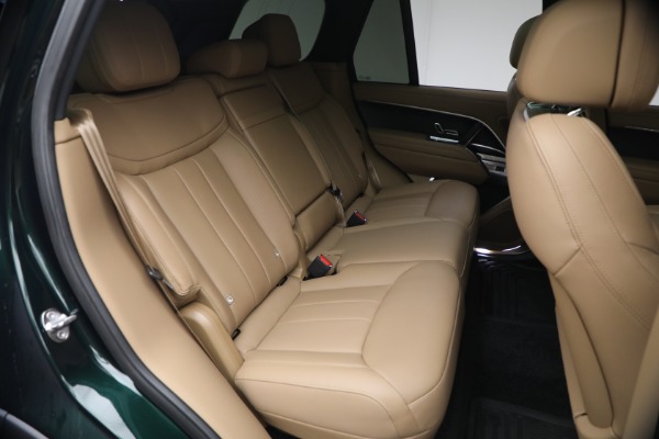 Used 2025 Land Rover Range Rover P530 SE for sale Sold at Alfa Romeo of Westport in Westport CT 06880 20