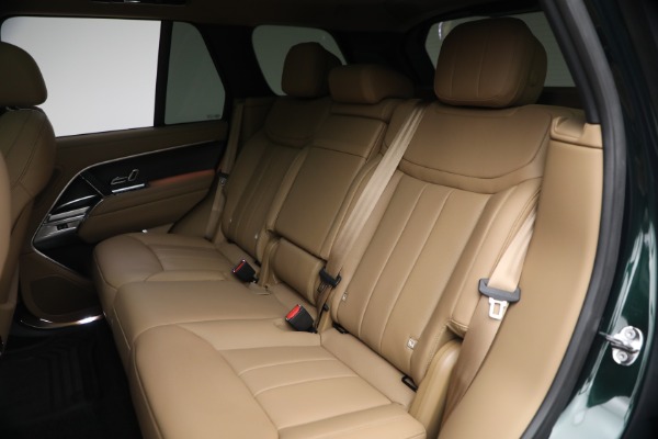 Used 2025 Land Rover Range Rover P530 SE for sale Sold at Alfa Romeo of Westport in Westport CT 06880 22