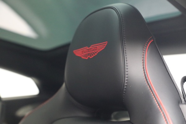 New 2026 Aston Martin Vanquish for sale $546,000 at Alfa Romeo of Westport in Westport CT 06880 24