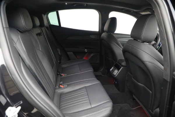 Used 2026 Maserati Grecale Modena V6 for sale $79,881 at Alfa Romeo of Westport in Westport CT 06880 18