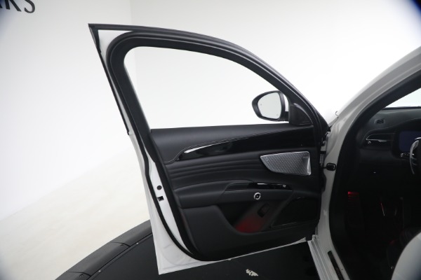 Used 2026 Maserati Grecale Modena V6 for sale $80,925 at Alfa Romeo of Westport in Westport CT 06880 21