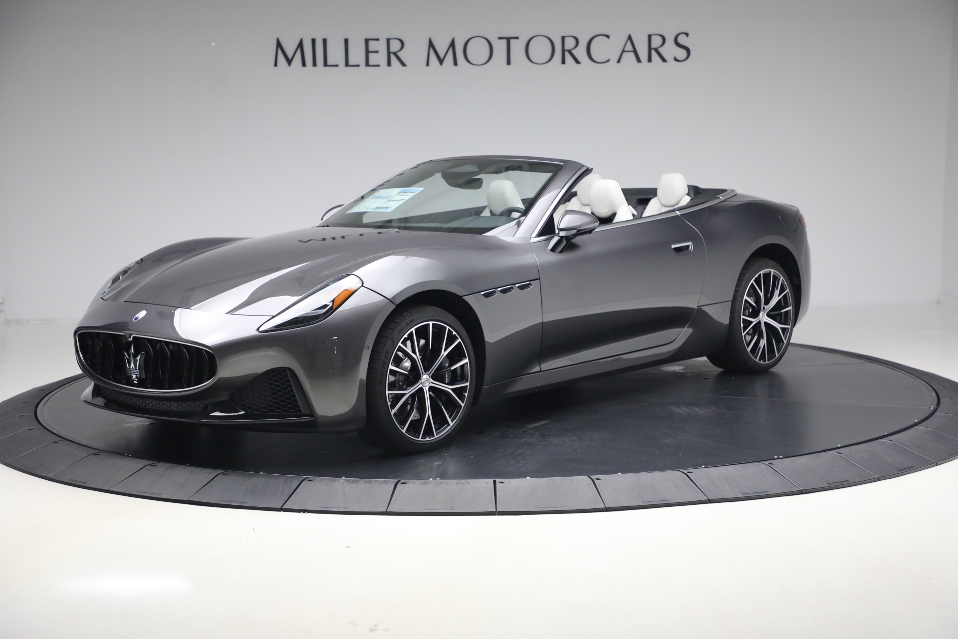 New 2026 Maserati GranCabrio Modena for sale $167,125 at Alfa Romeo of Westport in Westport CT 06880 1