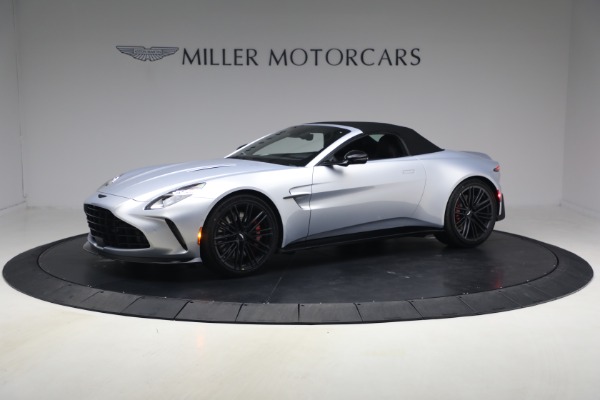 New 2026 Aston Martin Vantage Roadster for sale $274,300 at Alfa Romeo of Westport in Westport CT 06880 14