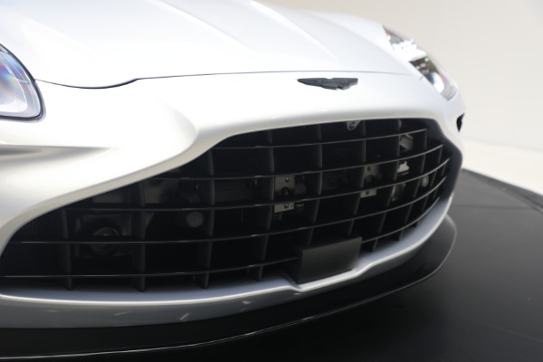 New 2026 Aston Martin Vantage Roadster for sale $274,300 at Alfa Romeo of Westport in Westport CT 06880 26