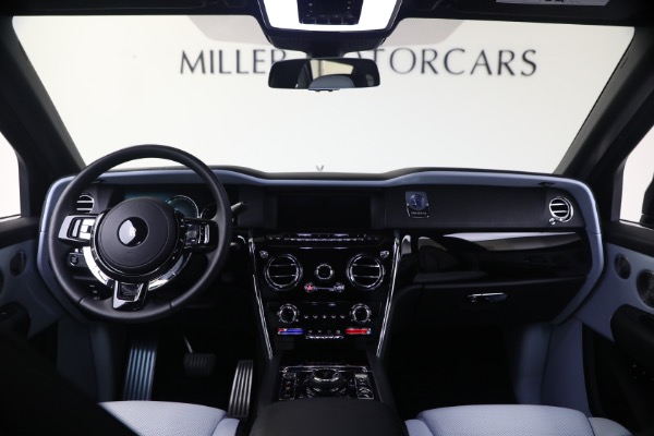 Used 2022 Rolls-Royce Cullinan for sale Sold at Alfa Romeo of Westport in Westport CT 06880 4