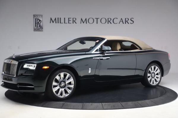 Used 2017 Rolls-Royce Dawn for sale Sold at Alfa Romeo of Westport in Westport CT 06880 17