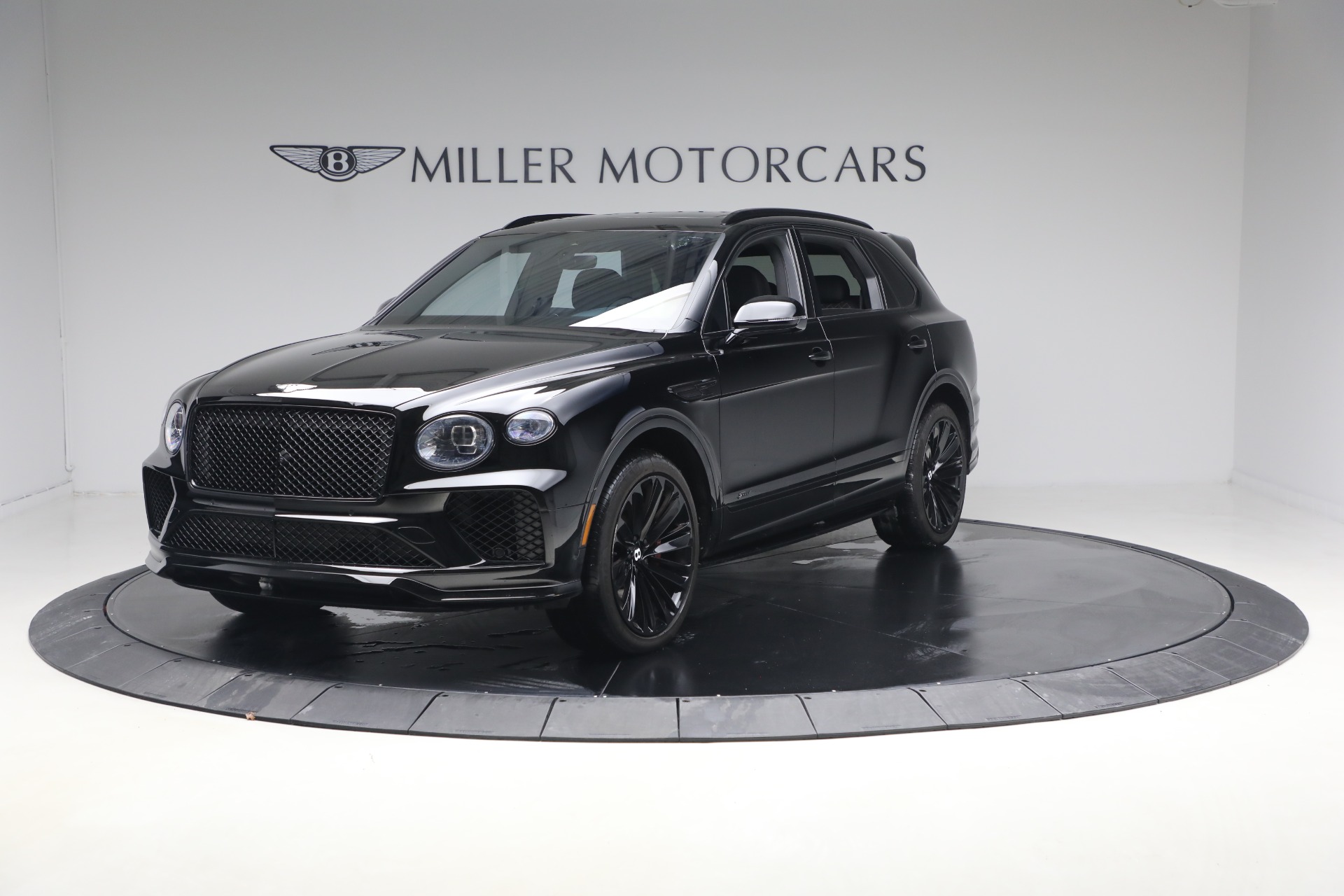 Used 2023 Bentley Bentayga Speed for sale $181,900 at Alfa Romeo of Westport in Westport CT 06880 1