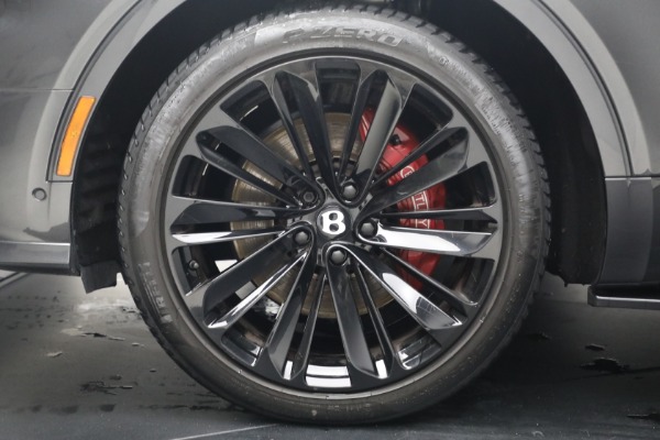 Used 2022 Bentley Bentayga Speed for sale $161,900 at Alfa Romeo of Westport in Westport CT 06880 13