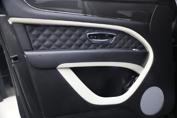 Used 2022 Bentley Bentayga Speed for sale $161,900 at Alfa Romeo of Westport in Westport CT 06880 14