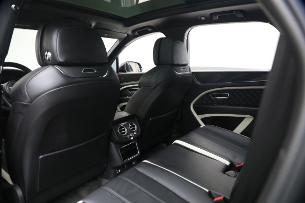 Used 2022 Bentley Bentayga Speed for sale $161,900 at Alfa Romeo of Westport in Westport CT 06880 18