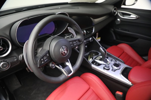 New 2026 Alfa Romeo Giulia VELOCE for sale $57,041 at Alfa Romeo of Westport in Westport CT 06880 15