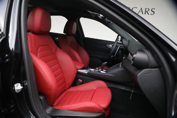 New 2026 Alfa Romeo Giulia VELOCE for sale $57,041 at Alfa Romeo of Westport in Westport CT 06880 19