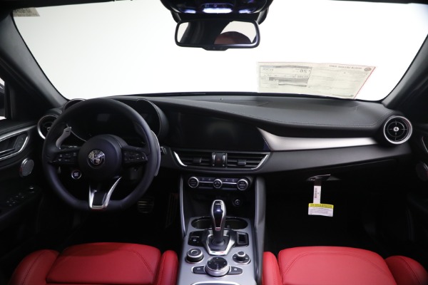 New 2026 Alfa Romeo Giulia VELOCE for sale $57,041 at Alfa Romeo of Westport in Westport CT 06880 22