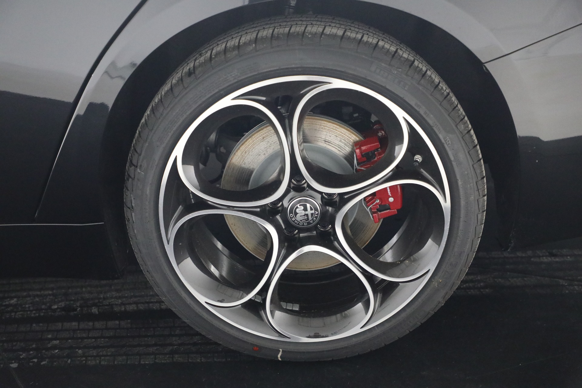 2026 Alfa Romeo Giulia Base - Photo 25