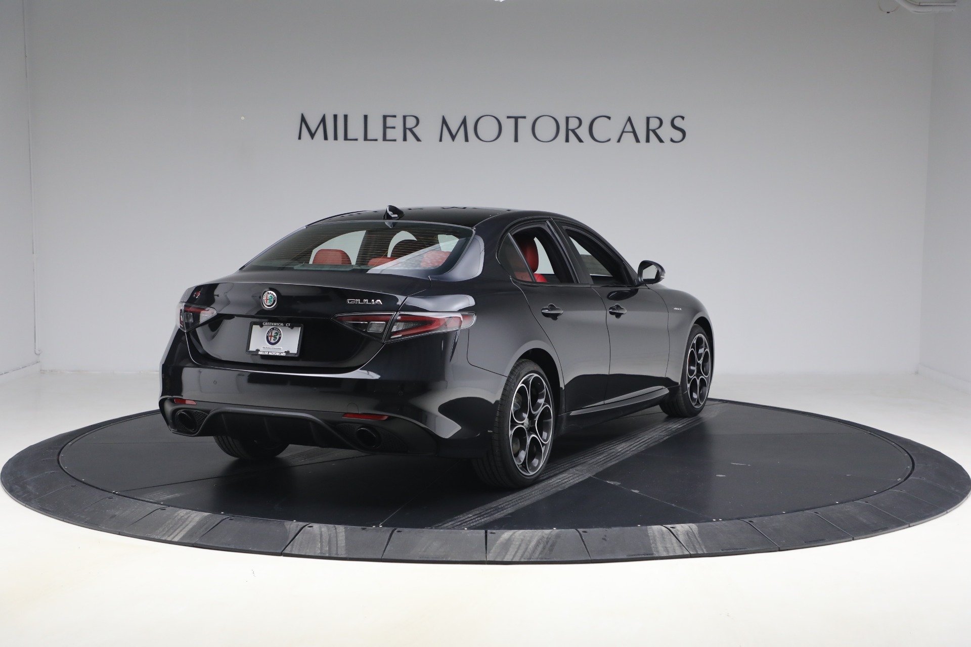 2026 Alfa Romeo Giulia Base - Photo 7