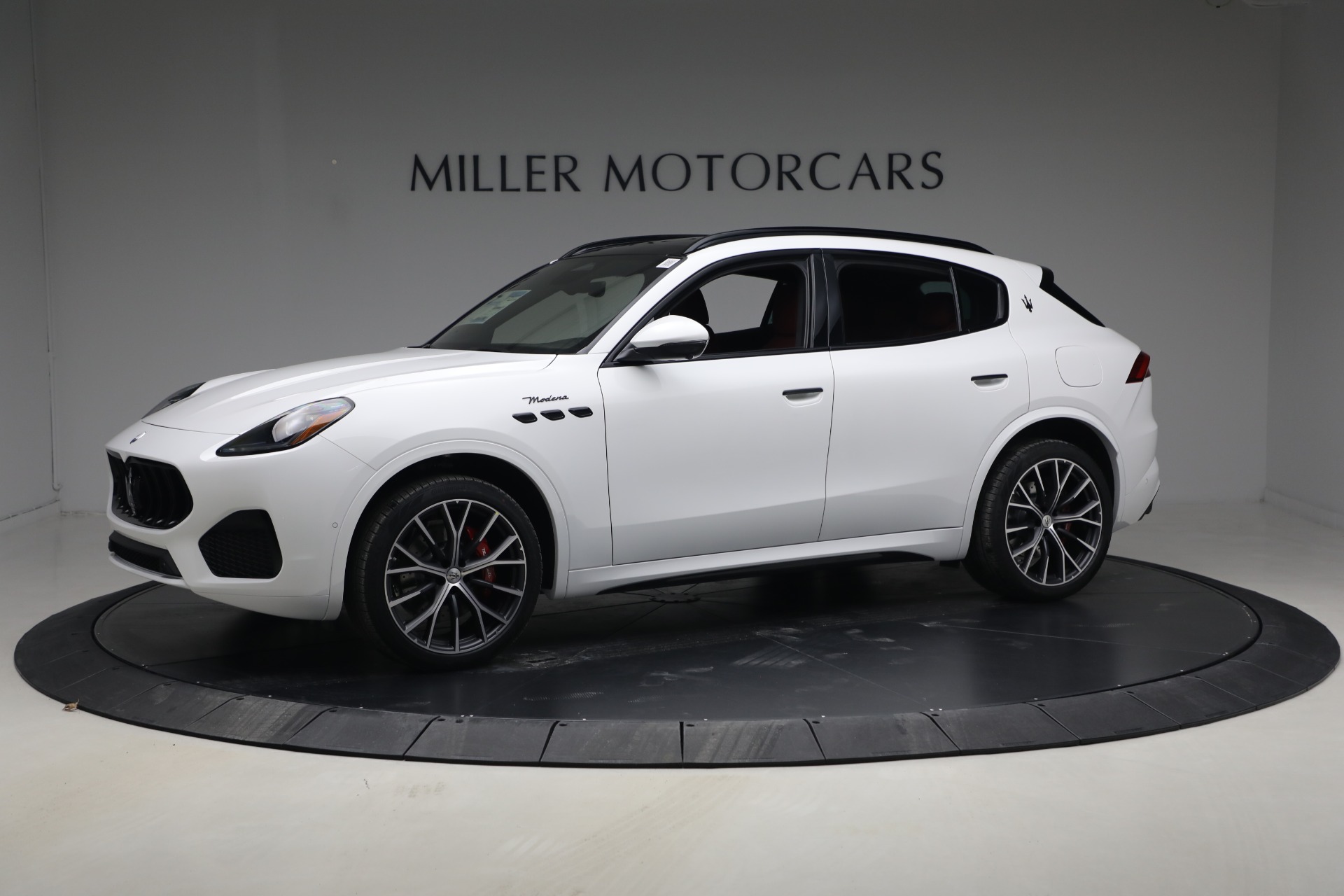 New 2026 Maserati Grecale Modena for sale $99,195 at Alfa Romeo of Westport in Westport CT 06880 1