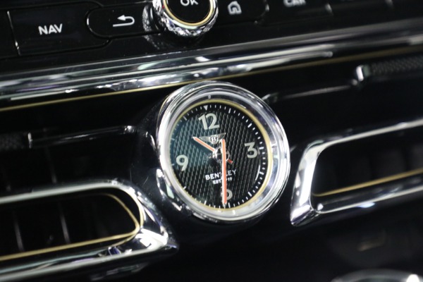 Used 2023 Bentley Flying Spur V8 for sale $143,900 at Alfa Romeo of Westport in Westport CT 06880 23