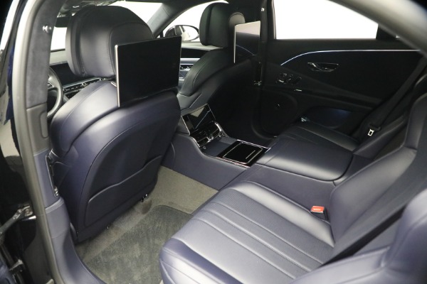 Used 2023 Bentley Flying Spur V8 for sale $143,900 at Alfa Romeo of Westport in Westport CT 06880 24