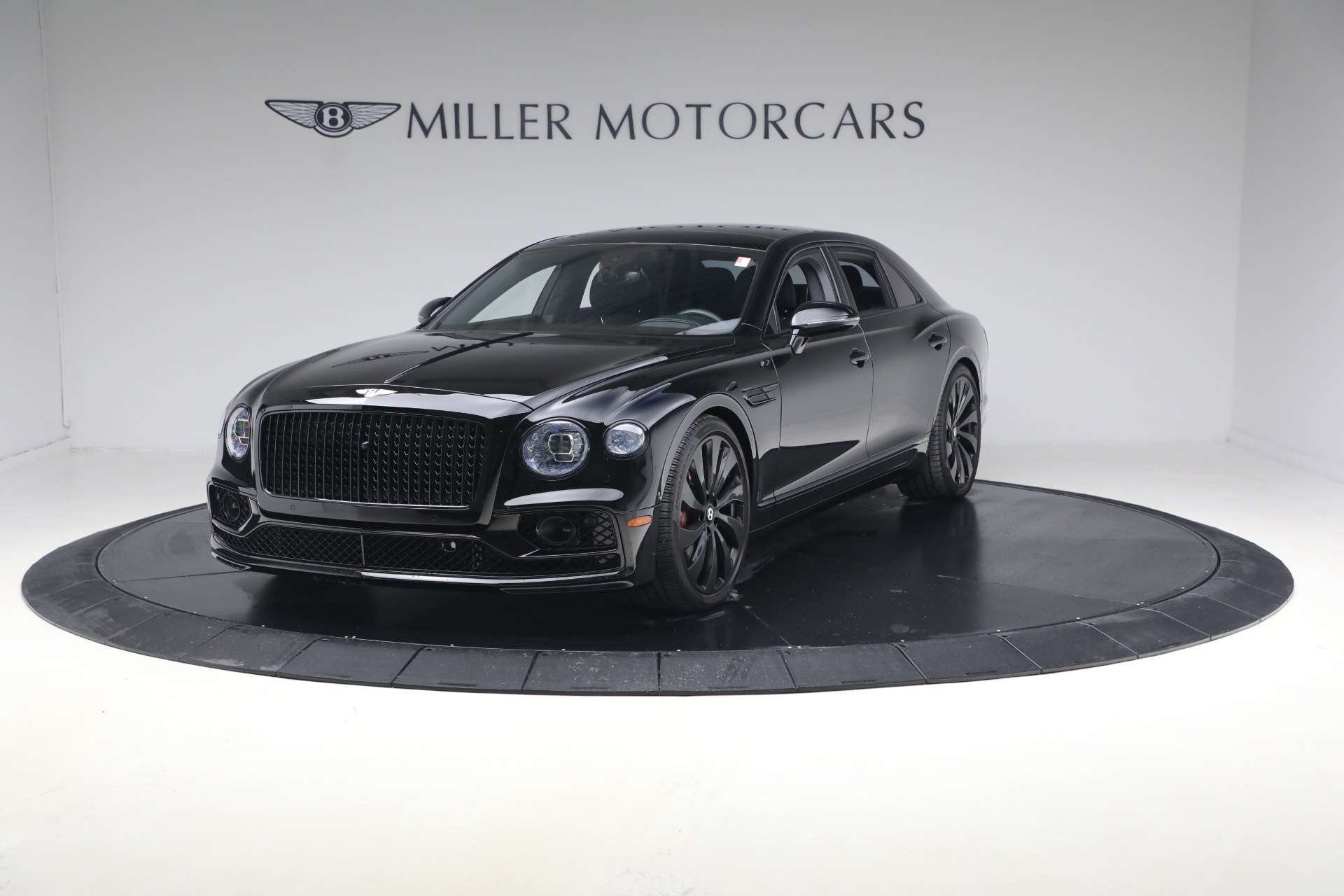 Used 2023 Bentley Flying Spur V8 for sale $143,900 at Alfa Romeo of Westport in Westport CT 06880 1