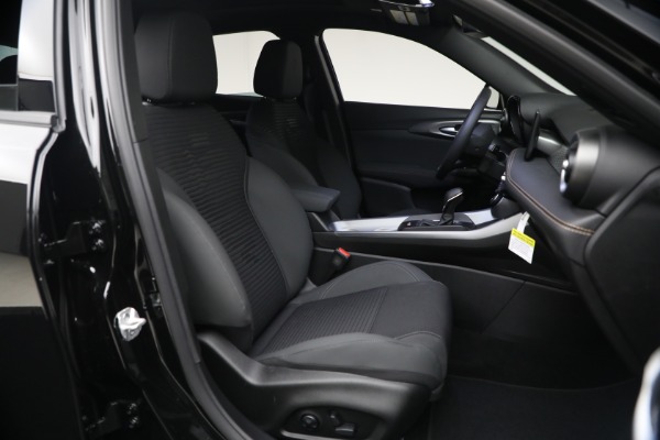 New 2026 Alfa Romeo Tonale Sprint for sale $43,210 at Alfa Romeo of Westport in Westport CT 06880 14