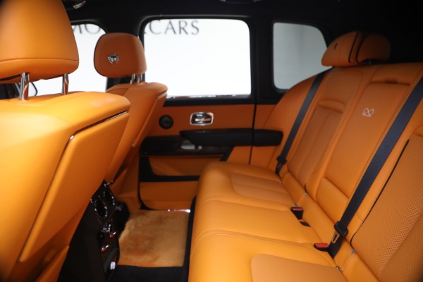 Used 2024 Rolls-Royce Black Badge Cullinan for sale $409,900 at Alfa Romeo of Westport in Westport CT 06880 19