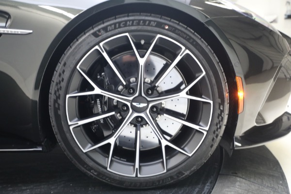 New 2026 Aston Martin Vantage S for sale $249,800 at Alfa Romeo of Westport in Westport CT 06880 27
