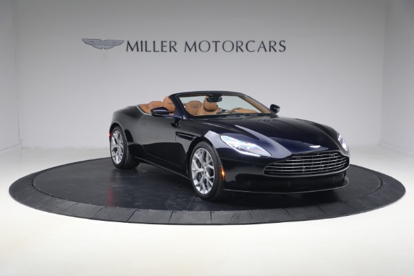 Used 2019 Aston Martin DB11 Volante for sale $121,900 at Alfa Romeo of Westport in Westport CT 06880 11