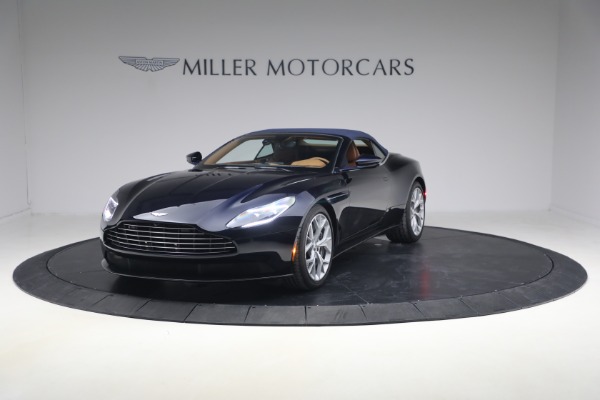 Used 2019 Aston Martin DB11 Volante for sale $121,900 at Alfa Romeo of Westport in Westport CT 06880 13
