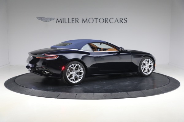 Used 2019 Aston Martin DB11 Volante for sale $121,900 at Alfa Romeo of Westport in Westport CT 06880 20