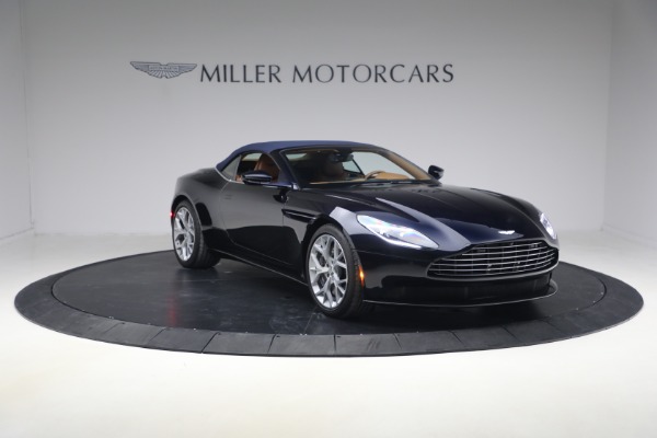 Used 2019 Aston Martin DB11 Volante for sale $121,900 at Alfa Romeo of Westport in Westport CT 06880 23
