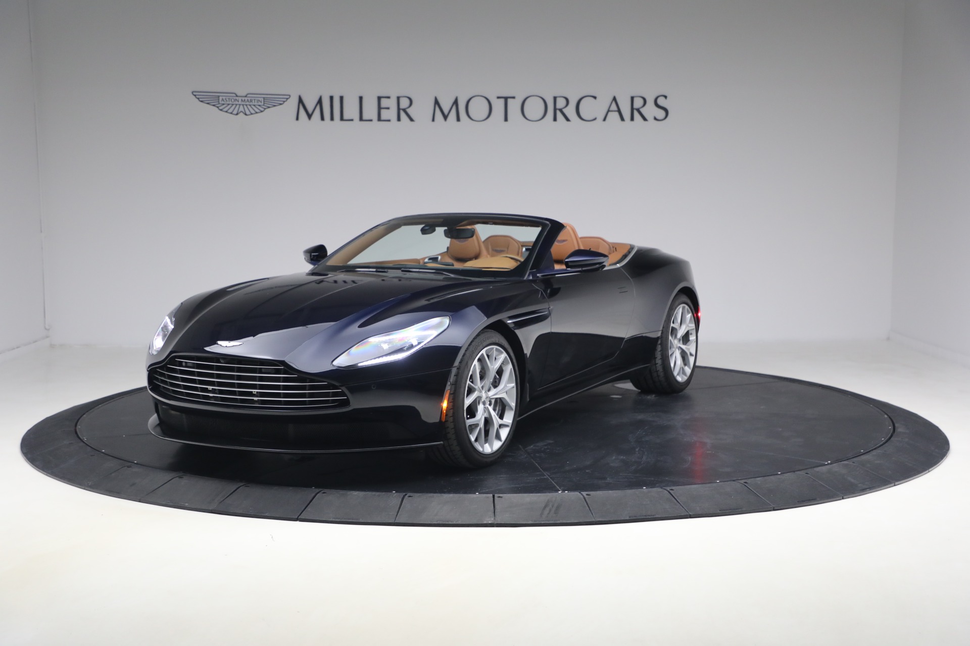 Used 2019 Aston Martin DB11 Volante for sale $121,900 at Alfa Romeo of Westport in Westport CT 06880 1