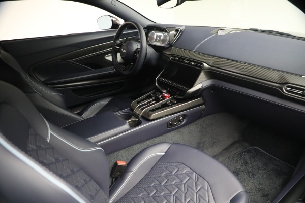Used 2025 Aston Martin Vanquish for sale $429,900 at Alfa Romeo of Westport in Westport CT 06880 18