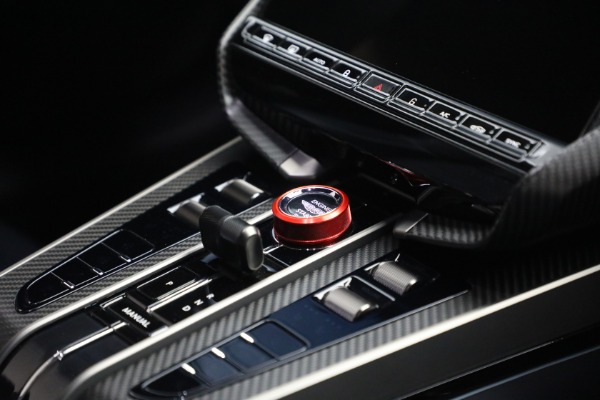 Used 2025 Aston Martin Vanquish for sale $429,900 at Alfa Romeo of Westport in Westport CT 06880 23