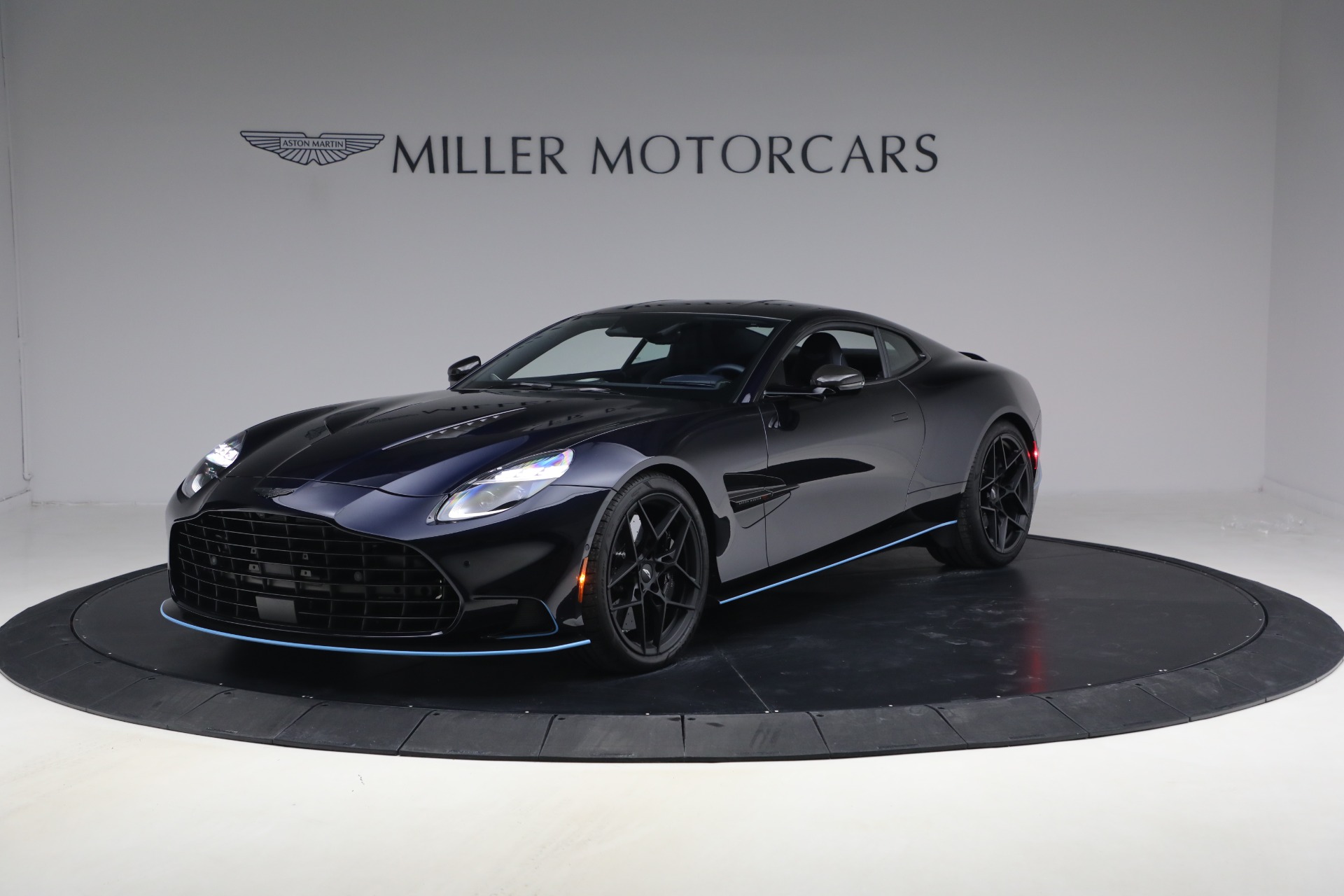 Used 2025 Aston Martin Vanquish for sale $429,900 at Alfa Romeo of Westport in Westport CT 06880 1