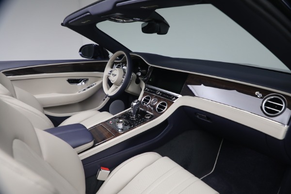 New 2026 Bentley Continental GTC for sale $358,510 at Alfa Romeo of Westport in Westport CT 06880 27