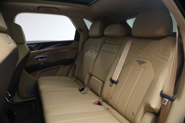 New 2026 Bentley Bentayga Azure V8 for sale $295,365 at Alfa Romeo of Westport in Westport CT 06880 24