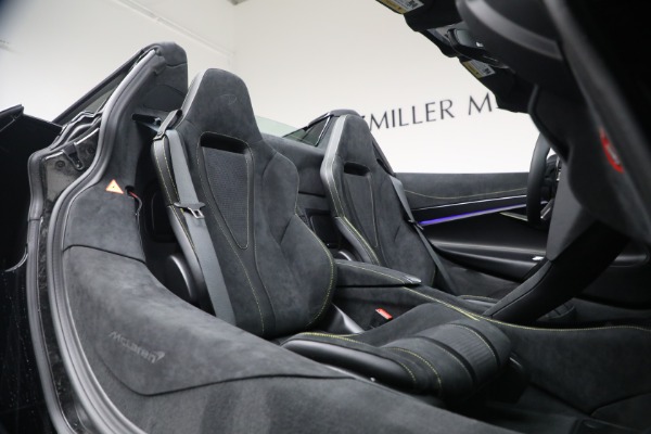 New 2026 McLaren 750S Spider Performance for sale $434,250 at Alfa Romeo of Westport in Westport CT 06880 25