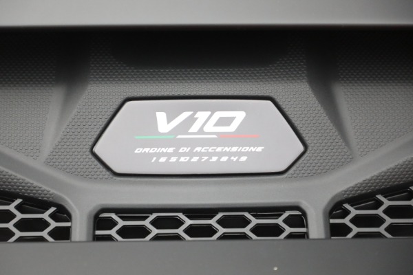 Used 2024 Lamborghini Huracan Sterrato for sale Sold at Alfa Romeo of Westport in Westport CT 06880 27