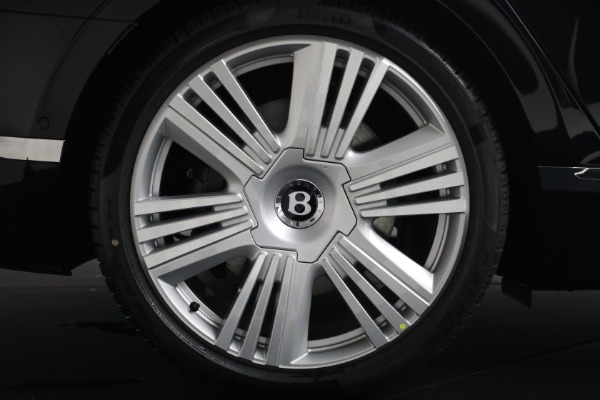 New 2026 Bentley Flying Spur Azure for sale $318,975 at Alfa Romeo of Westport in Westport CT 06880 16