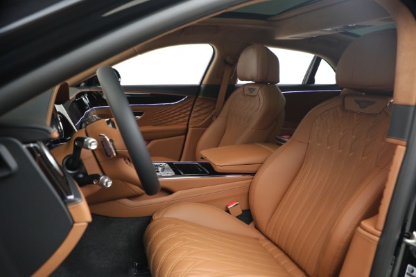 New 2026 Bentley Flying Spur Azure for sale $318,975 at Alfa Romeo of Westport in Westport CT 06880 21
