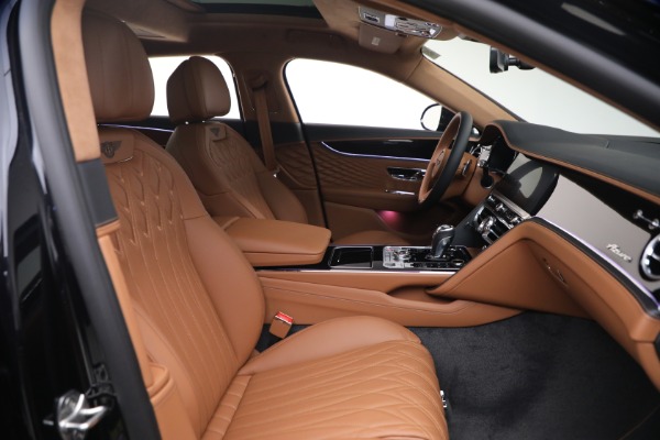 New 2026 Bentley Flying Spur Azure for sale $318,975 at Alfa Romeo of Westport in Westport CT 06880 27