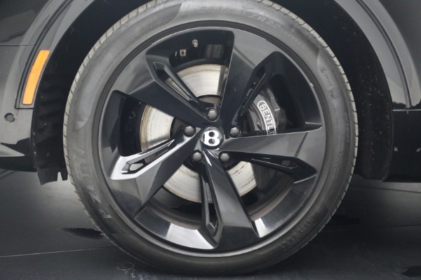 Used 2023 Bentley Bentayga EWB Azure V8 First Edition for sale $173,900 at Alfa Romeo of Westport in Westport CT 06880 14