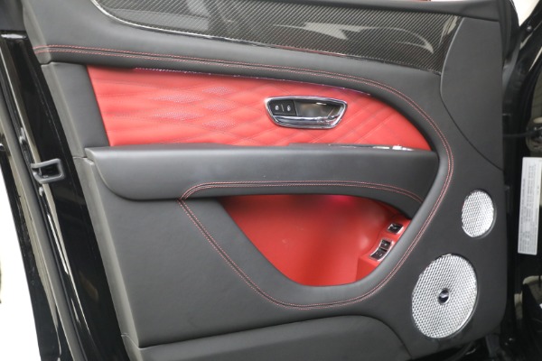 Used 2023 Bentley Bentayga EWB Azure V8 First Edition for sale $173,900 at Alfa Romeo of Westport in Westport CT 06880 18