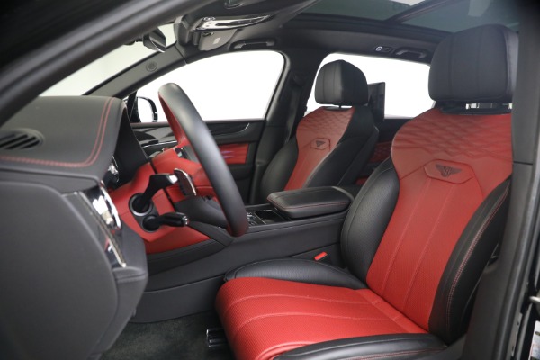 Used 2023 Bentley Bentayga EWB Azure V8 First Edition for sale $173,900 at Alfa Romeo of Westport in Westport CT 06880 21