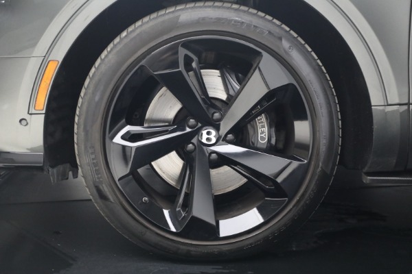 Used 2022 Bentley Bentayga V8 for sale $151,900 at Alfa Romeo of Westport in Westport CT 06880 14