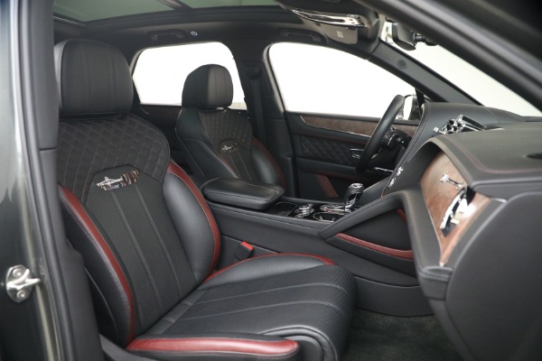 Used 2022 Bentley Bentayga V8 for sale $151,900 at Alfa Romeo of Westport in Westport CT 06880 27