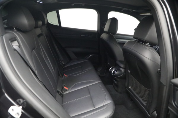 Used 2022 Alfa Romeo Stelvio Sprint for sale $25,900 at Alfa Romeo of Westport in Westport CT 06880 20