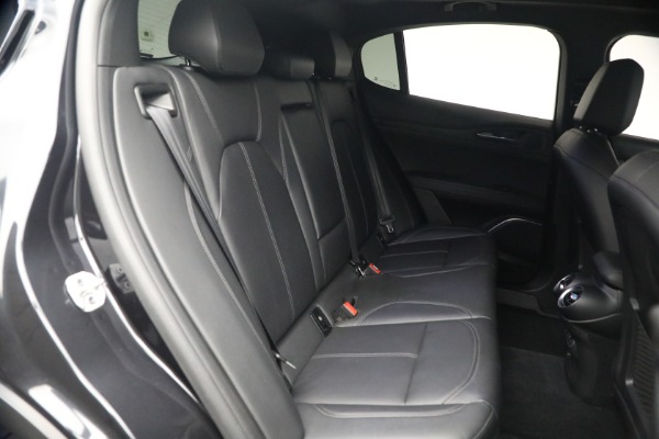 Used 2022 Alfa Romeo Stelvio Sprint for sale $25,900 at Alfa Romeo of Westport in Westport CT 06880 21